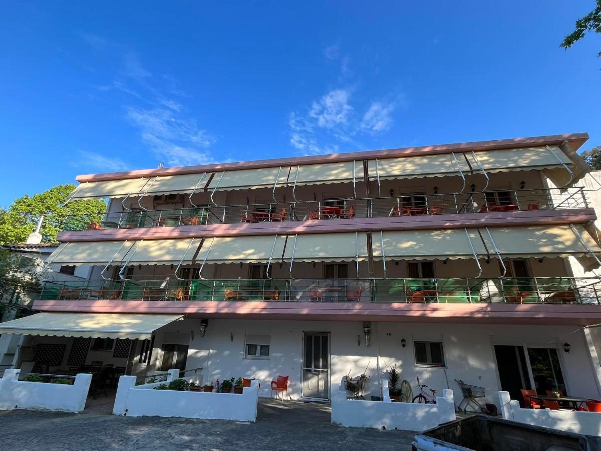 Dimos Apartments Kókkinon Nerón エクステリア 写真